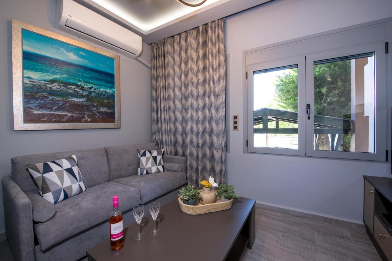 Rena'S Luxury Apartment With Free Private Parking خانيا المظهر الخارجي الصورة